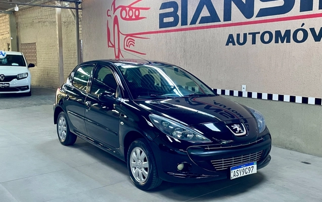 imagem-https://www.socarrao.com.br/sc-vehicle-images-prod/49095/1785522691927-Jo2rkofJCAIihFmQSt4UC23m7VB5ghXJ.jpg