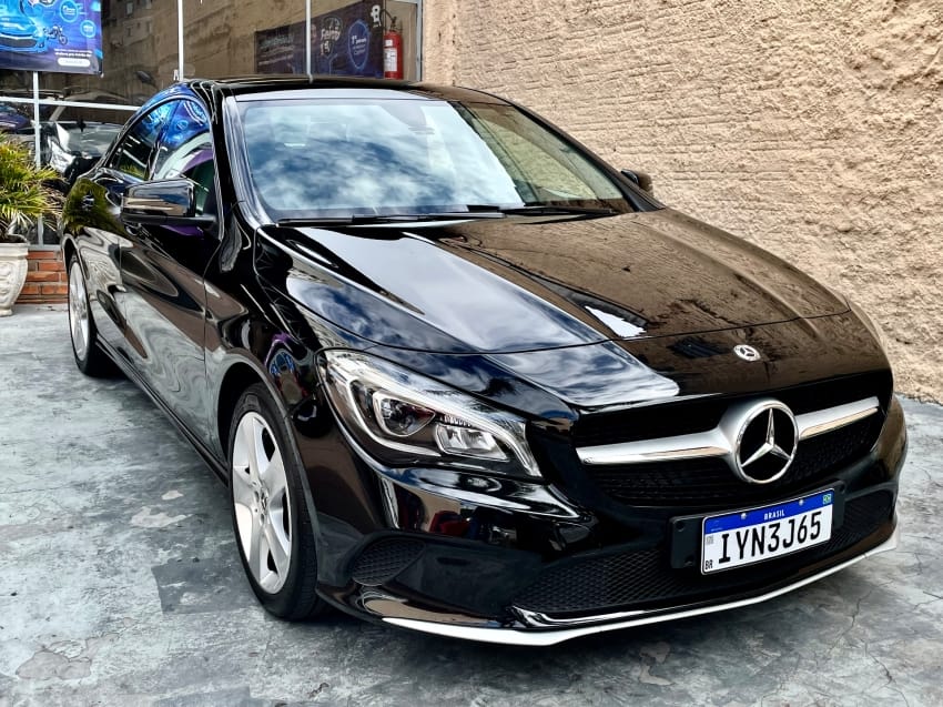 Mercedes-Benz CLA-180 1.6 16V 122cv Aut. na cor Preto no Porto Alegre / RS - 49098