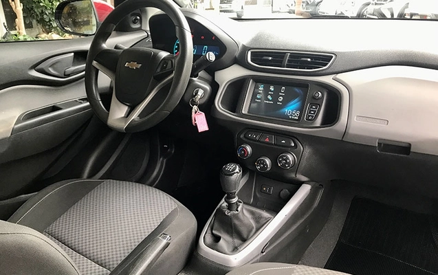 imagem-https://www.socarrao.com.br/sc-vehicle-images-prod/49131/1792095684539-pn4CaeQEIMuJD3t2m6uoOoK4PBH2uZ5j.jpg