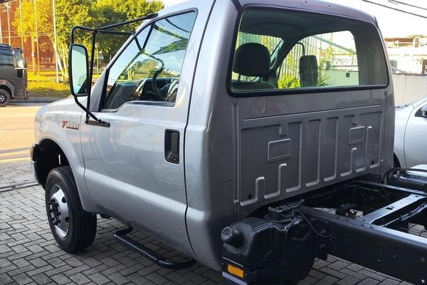 imagem-https://www.socarrao.com.br/sc-vehicle-images-prod/49429/1784638803105-5973103_1_B_f2bf392e68.jpeg