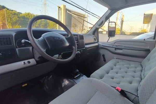 imagem-https://www.socarrao.com.br/sc-vehicle-images-prod/49429/1784638803124-5973103_1_B_fb9d0f637a.jpeg