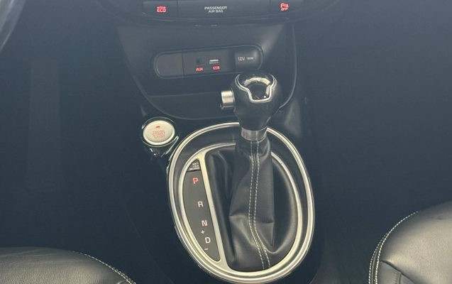 imagem-https://www.socarrao.com.br/sc-vehicle-images-prod/49502/1785768431589-PIXbiKPdF5iqOgeSU0mdeh6clHziGbUc.jpg