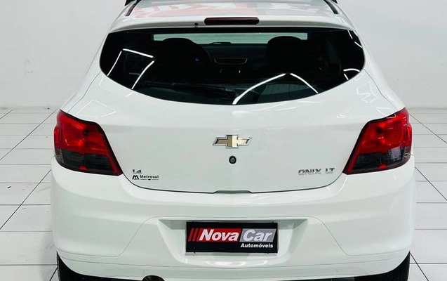 imagem-https://www.socarrao.com.br/sc-vehicle-images-prod/49537/1787695270655-7400901_6_B_4540715976.jpeg