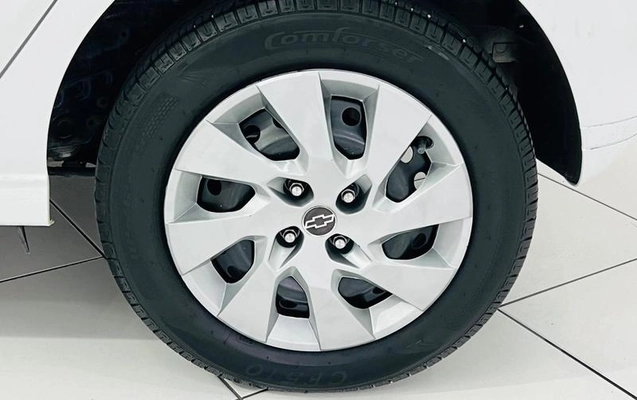 imagem-https://www.socarrao.com.br/sc-vehicle-images-prod/49537/1787695270667-7400901_17_B_9fe420f4fa.jpeg