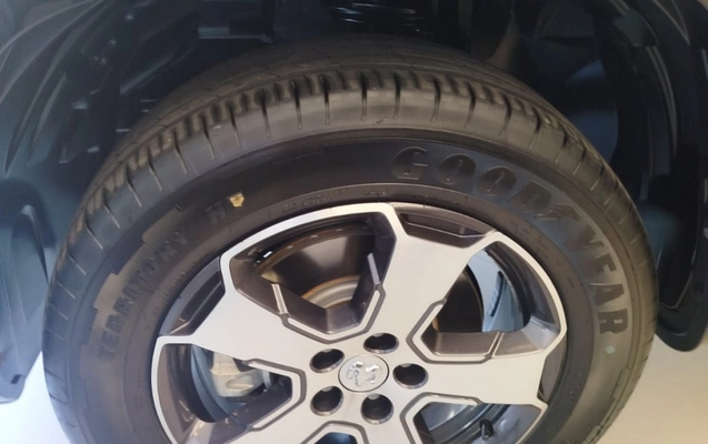imagem-https://www.socarrao.com.br/sc-vehicle-images-prod/49596/1773490275894-vehicle_image_1769522419_554bc18efadc06a6f126c099b4886de5.jpeg