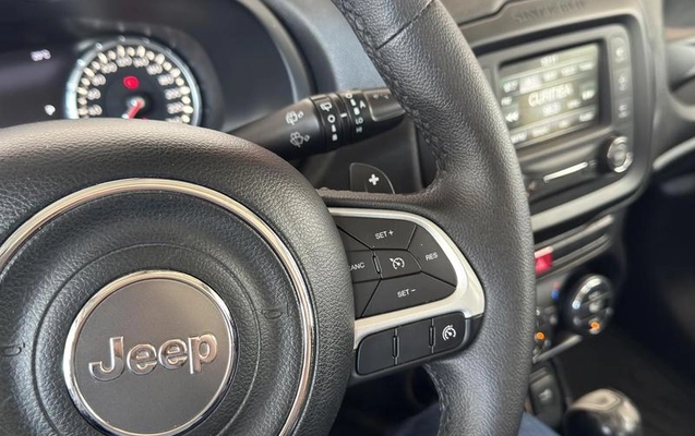 imagem-https://www.socarrao.com.br/sc-vehicle-images-prod/49599/1789650285258-4540151_18_B_b04505b74e.jpeg