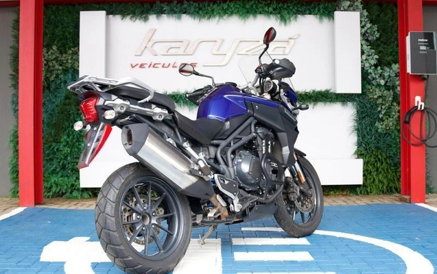 imagem-https://www.socarrao.com.br/sc-vehicle-images-prod/49606/1789418153120-4505312_10_B_e944117ddb.jpeg