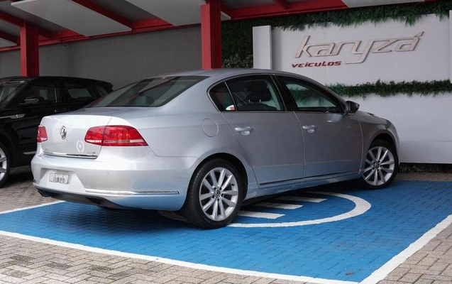 imagem-https://www.socarrao.com.br/sc-vehicle-images-prod/49615/1789650231236-6938862_26_B_a0644c5b7a.jpeg