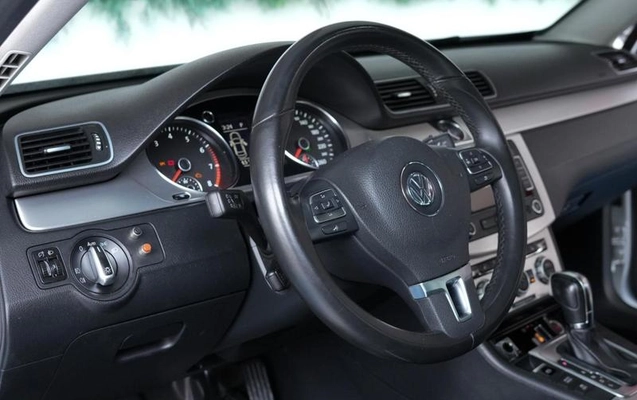 imagem-https://www.socarrao.com.br/sc-vehicle-images-prod/49615/1789650231246-6938862_5_B_cde0ff58e8.jpeg