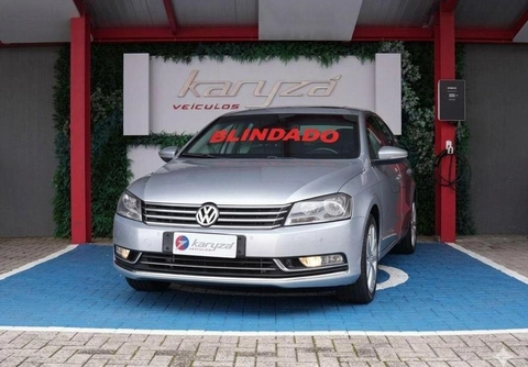 Volkswagen Passat 2012 Prata — foto 1 de 3