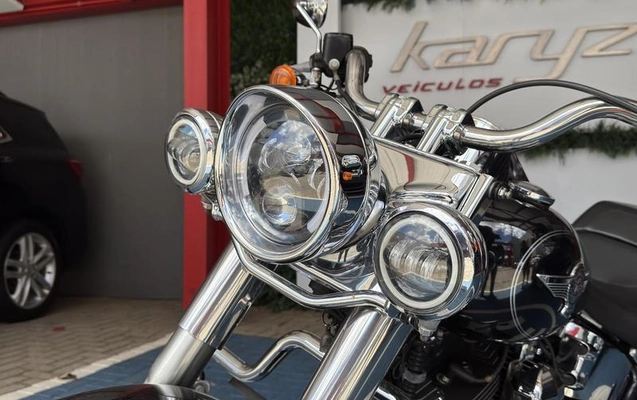 imagem-https://www.socarrao.com.br/sc-vehicle-images-prod/49656/1789484041661-7690555_4_B_8f7d0353f7.jpeg