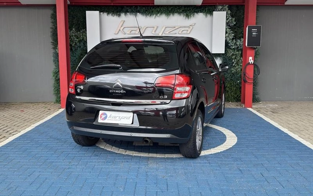 imagem-https://www.socarrao.com.br/sc-vehicle-images-prod/49677/1789499052227-7763764_14_B_24ad0bbf45.jpeg