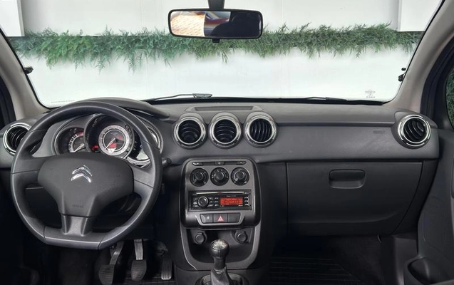 imagem-https://www.socarrao.com.br/sc-vehicle-images-prod/49677/1789499052232-7763764_12_B_a96cf055d5.jpeg