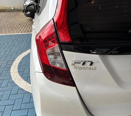 imagem-https://www.socarrao.com.br/sc-vehicle-images-prod/49678/1789499434136-7764496_16_B_fcbdcba073.jpeg
