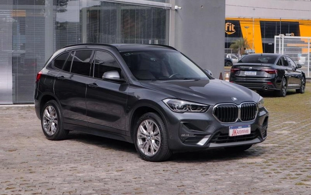 imagem-https://www.socarrao.com.br/sc-vehicle-images-prod/49796/1787228287041-6830501_0_B_b3bce808a0.jpeg