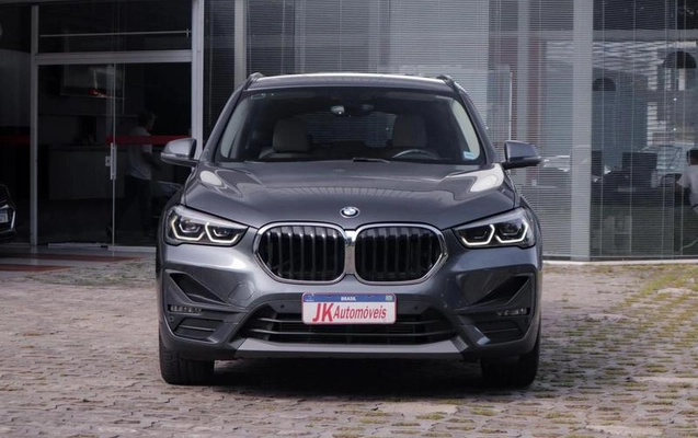 imagem-https://www.socarrao.com.br/sc-vehicle-images-prod/49796/1787228287043-6830501_1_B_01b68d9a5d.jpeg