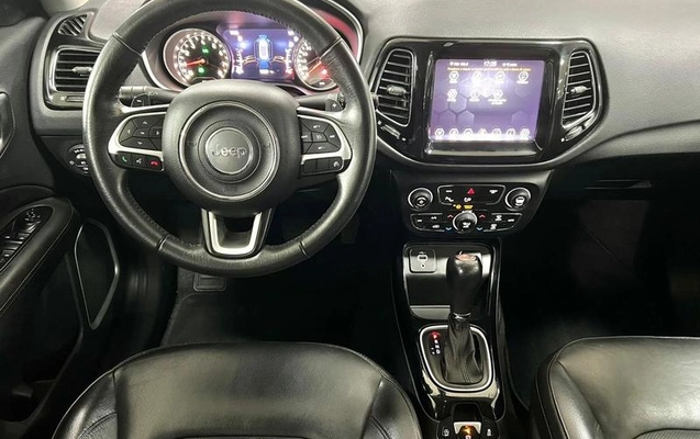 imagem-https://www.socarrao.com.br/sc-vehicle-images-prod/49893/1782333985372-7075033_9_B_f8d2da4ff5.jpeg