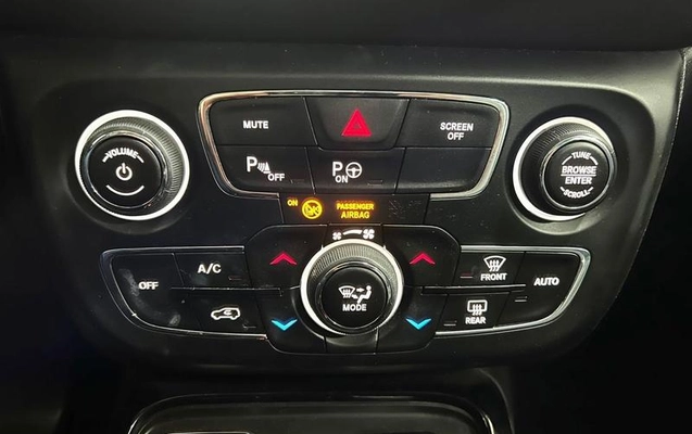imagem-https://www.socarrao.com.br/sc-vehicle-images-prod/49893/1782333985376-7075033_12_B_2e423496b7.jpeg