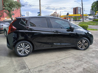 imagem-https://www.socarrao.com.br/sc-vehicle-images-prod/49916/1769989003095-7163389P_11713800_1765912071_8375_0.webp