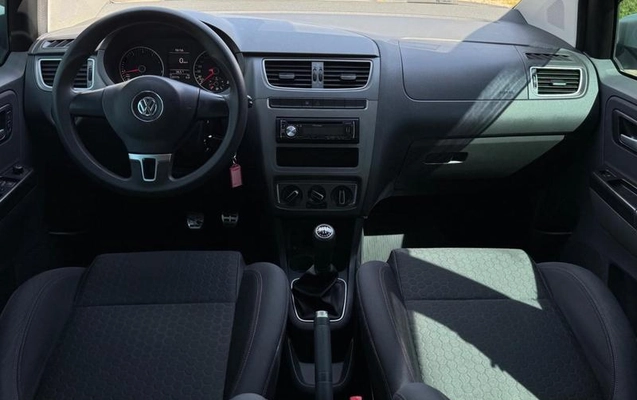 imagem-https://www.socarrao.com.br/sc-vehicle-images-prod/49931/1788962226505-6956645_12_B_589daa52cc.jpeg