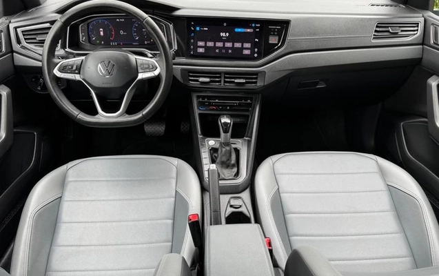 imagem-https://www.socarrao.com.br/sc-vehicle-images-prod/49951/1788960173607-7633278_17_B_a35d5ef3ed.jpeg