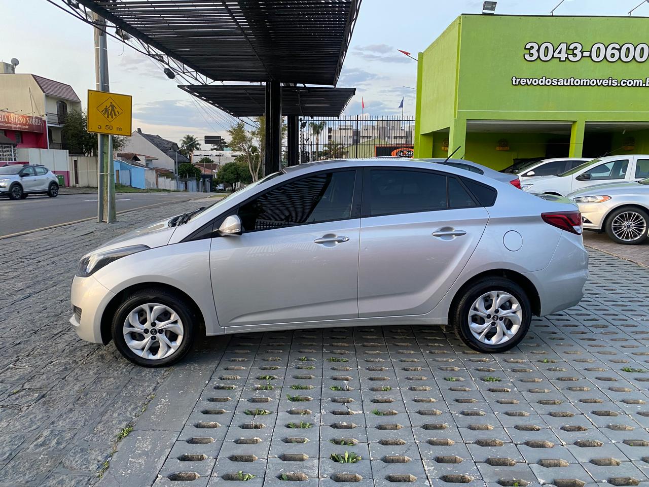 imagem-https://www.socarrao.com.br/sc-vehicle-images-prod/50019/1769989014657-7136622OR_1766858073_18_140.jpg