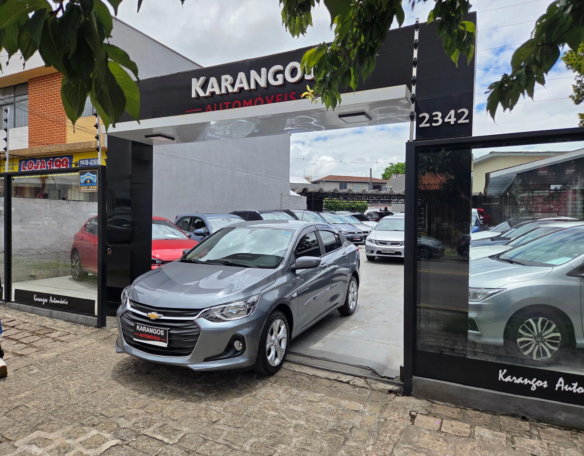 Chevrolet Onix 2023 Cinza — foto 1 de 3