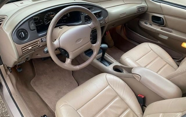 imagem-https://www.socarrao.com.br/sc-vehicle-images-prod/50078/1784844689493-5189171_12_B_db7f9f5832.jpeg