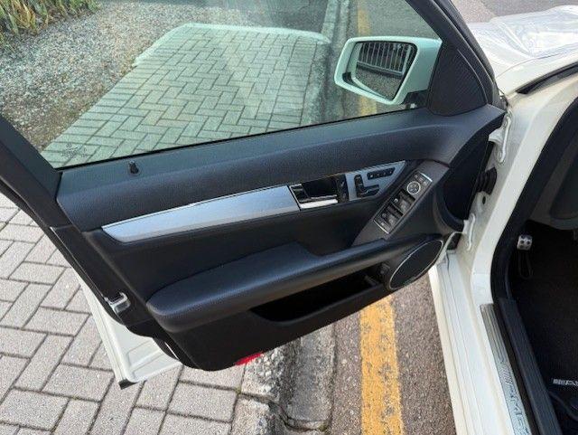 imagem-https://www.socarrao.com.br/sc-vehicle-images-prod/50099/1769989008591-6917738OR_1763763150_1_160.jpg