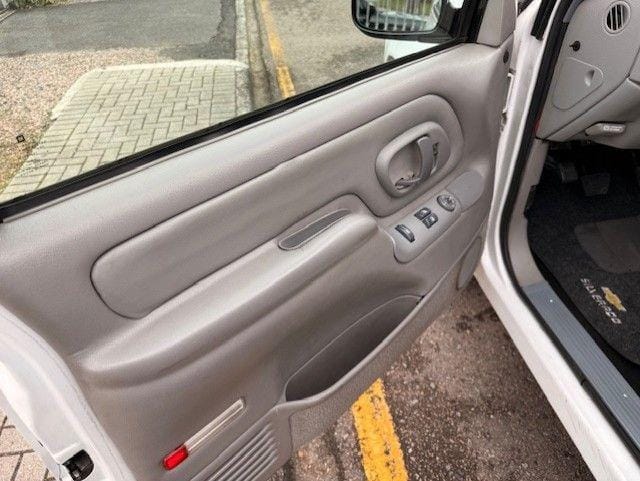 imagem-https://www.socarrao.com.br/sc-vehicle-images-prod/50103/1769989009542-7107429OR_1764783377_21_780.jpg