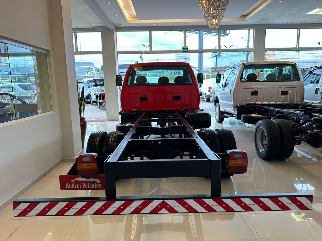imagem-https://www.socarrao.com.br/sc-vehicle-images-prod/50421/1769989021008-7055697OR_1763378589_15_130.jpg