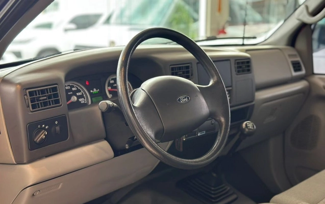 imagem-https://www.socarrao.com.br/sc-vehicle-images-prod/50421/1769989021009-7055697OR_1763378591_72_490.jpg