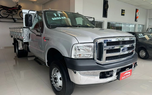 imagem-https://www.socarrao.com.br/sc-vehicle-images-prod/50425/1769989022160-7140627OR_1765287814_84_660.jpg