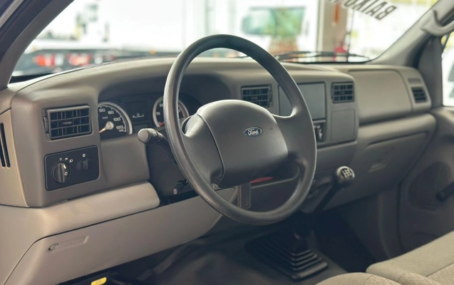 imagem-https://www.socarrao.com.br/sc-vehicle-images-prod/50425/1769989022160-7140627OR_1765287816_90_160.jpg