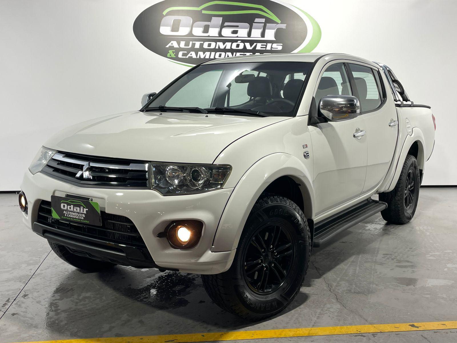 Mitsubishi L200 2015 Branco — foto 1 de 3