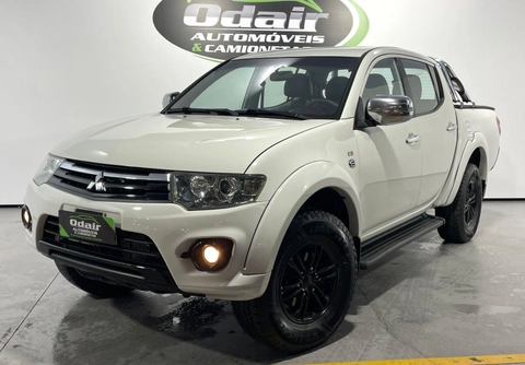 Mitsubishi L200 2015 Branco — foto 1 de 3