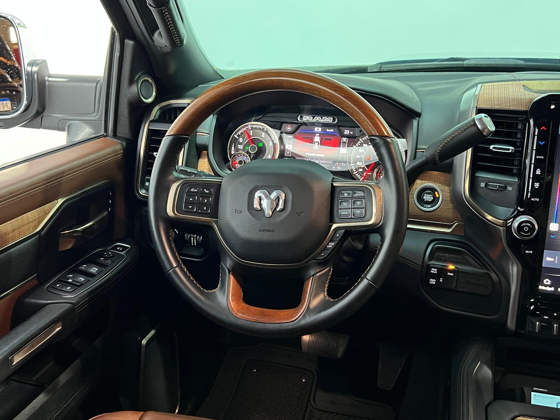 imagem-https://www.socarrao.com.br/sc-vehicle-images-prod/50441/1769989017088-6539103OR_1741968596_13_350.jpg