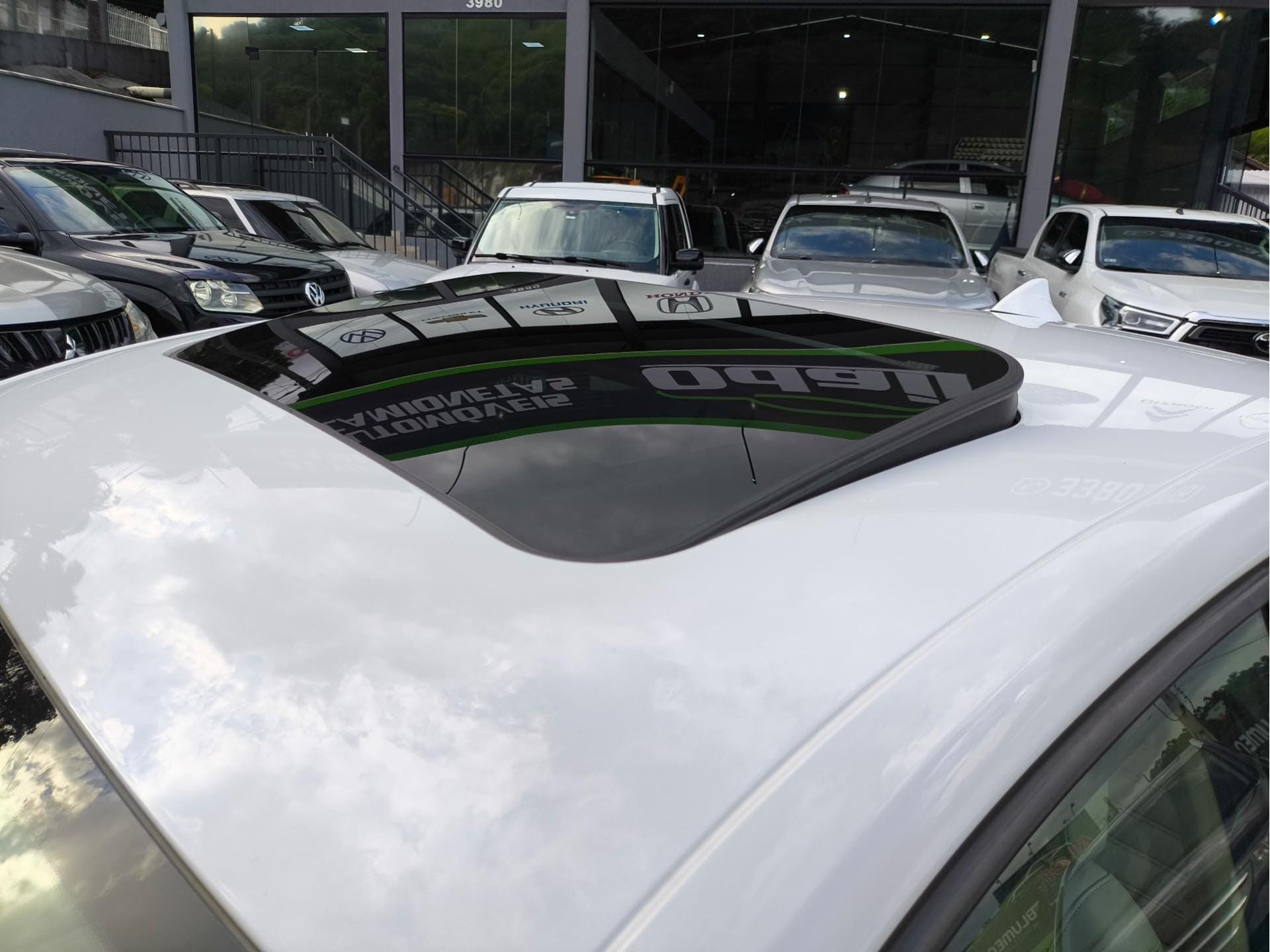 imagem-https://www.socarrao.com.br/sc-vehicle-images-prod/50442/1769989017317-6539108OR_1741968653_5_170.jpg
