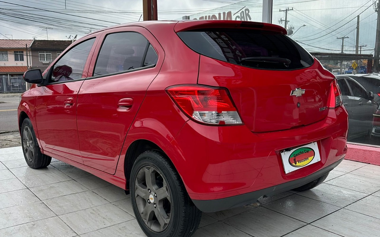 imagem-https://www.socarrao.com.br/sc-vehicle-images-prod/50502/1770812661450-V2hhdHNBcHAgSW1hZ2UgMjAyNi0wMS0zMCBhdCAwOS41Ny41NiAoMykuanBlZw.jpeg