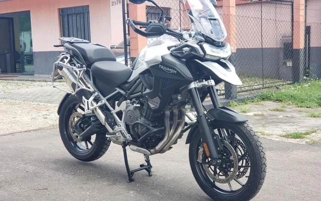 imagem-https://www.socarrao.com.br/sc-vehicle-images-prod/50546/1790780603417-7626560_11_B_e56cd49477.jpeg