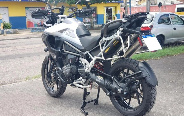 imagem-https://www.socarrao.com.br/sc-vehicle-images-prod/50546/1790780603423-7626560_11_B_73bad6006c.jpeg