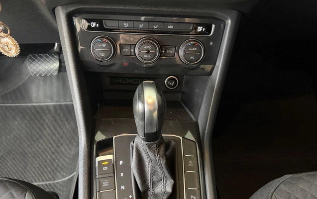 imagem-https://www.socarrao.com.br/sc-vehicle-images-prod/50554/1776456646307-9a998375-f414-43fa-b6a2-e78bcb7f5b72.jpg