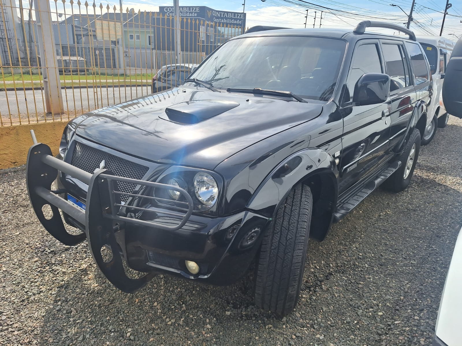 Mitsubishi Pajero Sport HPE 2.5 4x4 Diesel Aut. na cor Preto em Curitiba / PR - 50780