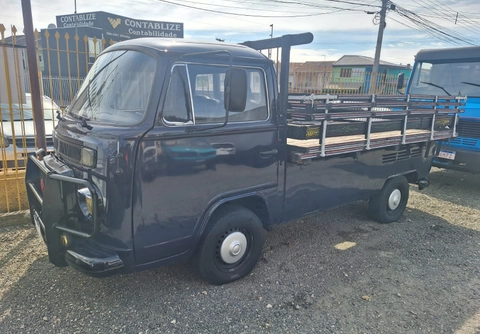 Volkswagen Kombi Pick-Up 1985 Roxo — foto 1 de 3