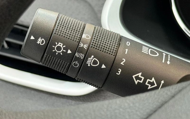 imagem-https://www.socarrao.com.br/sc-vehicle-images-prod/50823/1784852189735-7626797_6_B_57ee26cf70.jpeg