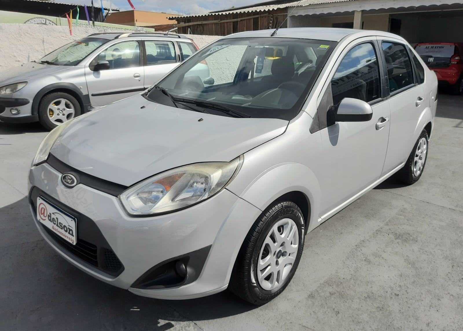 Ford Fiesta Sed. 1.6 8V Flex 4p na cor Prata em Araucária / PR - 50927