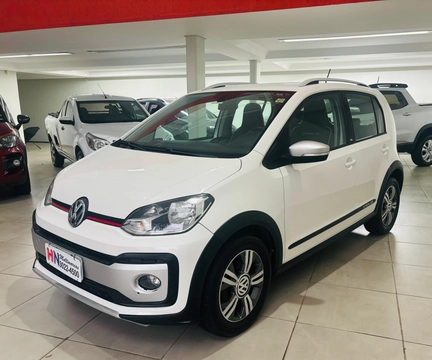 Volkswagen Up! 2018 Branco — foto 1 de 3