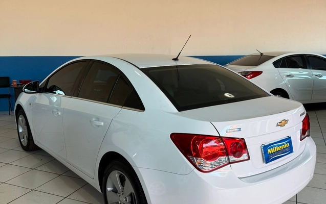 imagem-https://www.socarrao.com.br/sc-vehicle-images-prod/51475/1769989036107-7087464OR_1764169460_4_140.jpg