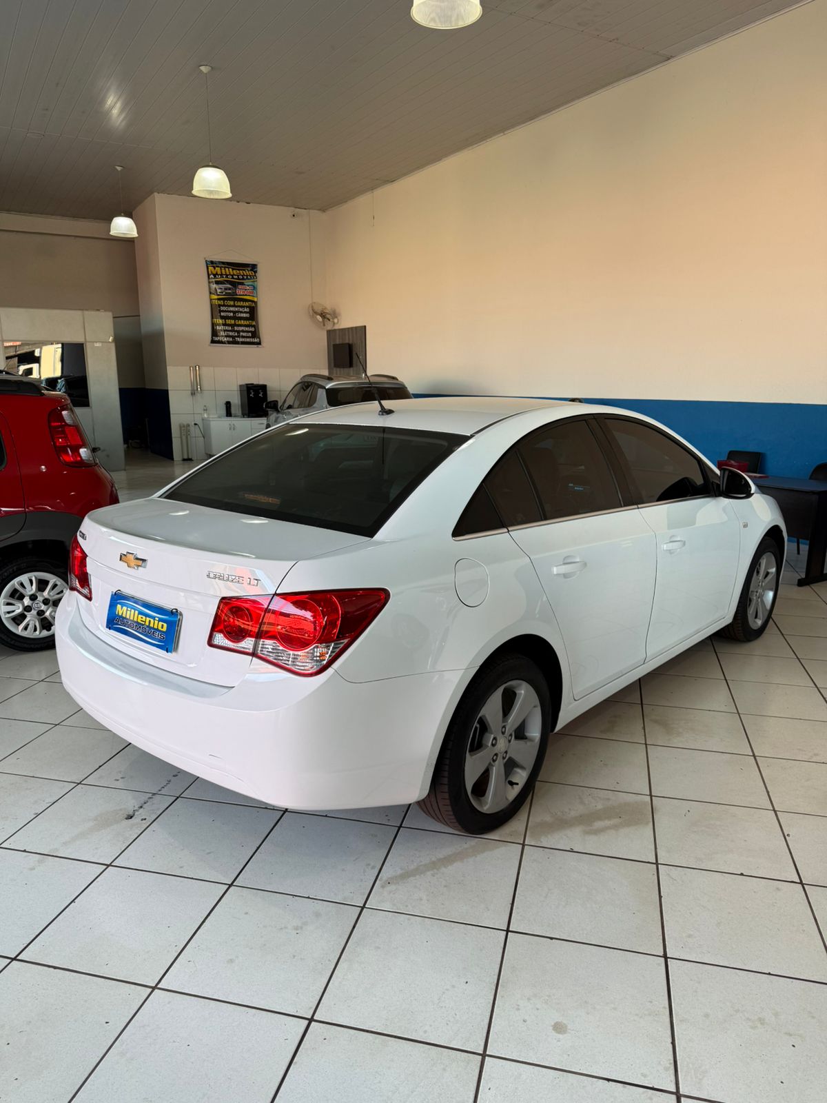 imagem-https://www.socarrao.com.br/sc-vehicle-images-prod/51475/1769989036107-7087464OR_1764169461_54_400.jpg