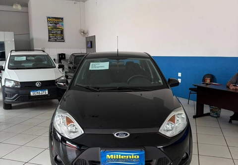 Ford Fiesta Sed. 1.6 8V Flex 4p 2011 Preto — foto 1 de 3